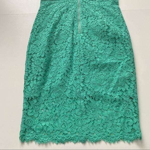 Bardot NWOT lace sheath cocktail dress Medium - Picture 10 of 10